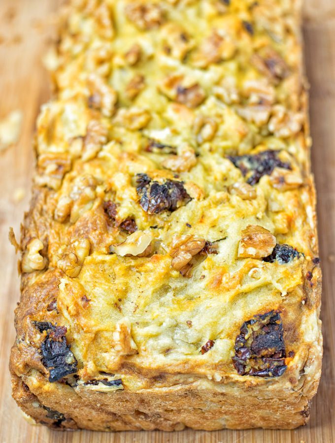 Sun Dried Tomato Garlic Bread | #vegan #glutenfree #contentednesscooking