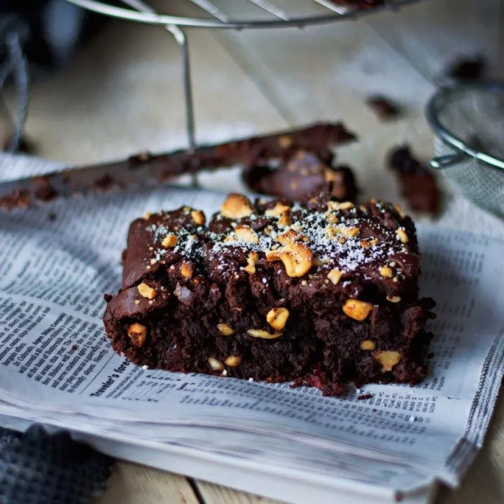 Salted-Cashew Orange-Cranberry Brownies