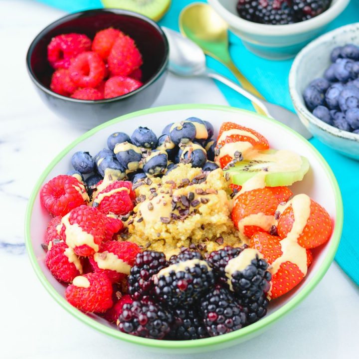 Everyday Quinoa Breakfast Bowl | #vegan #glutenfree www.contentednesscooking.com