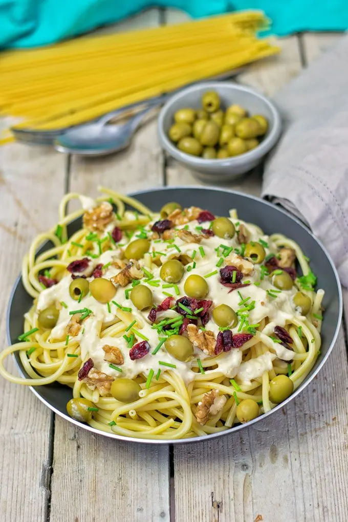 10 Minute Mediterranean Vegan Pasta.