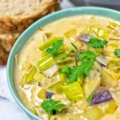 Vegan Cheese Leek Soup | #vegan #glutenfree #contentednesscoking