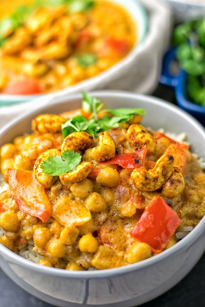 Closeup view on the chickpea topping on one serving.