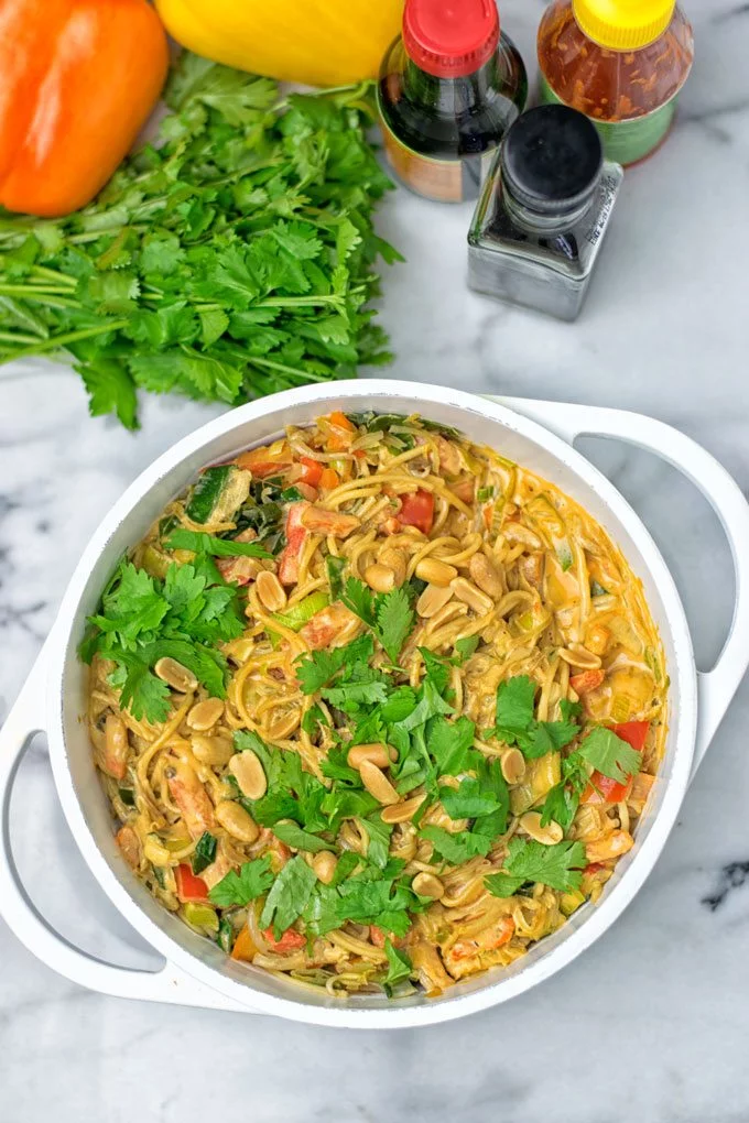 Top view on the One Pot Pad Thai Noodles.