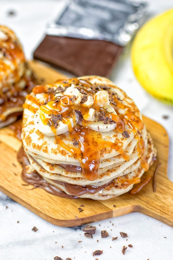 Banana slices given as extra topping over the pancakes.