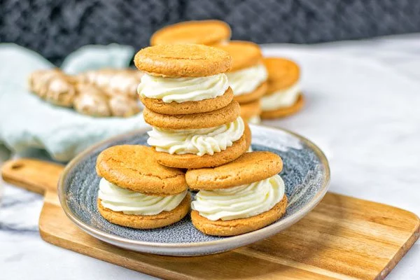 Whoopie Pie Ginger Cookies #vegan #glutenfree #contentednesscooking