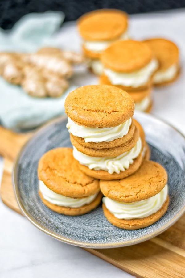 Whoopie Pie Ginger Cookies #vegan #glutenfree #contentednesscooking