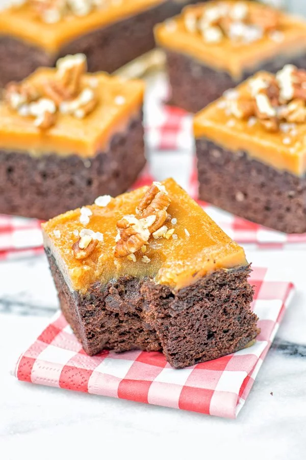 Salted Caramel Brownies with Maple Pecans | #vegan #glutenfree #contentednesscooking #plantbased