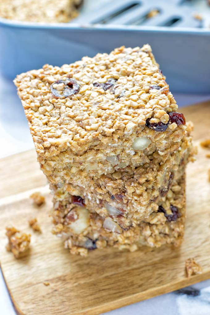 Trail Mix Breakfast Bars | #vegan #glutenfree #contentednesscooking