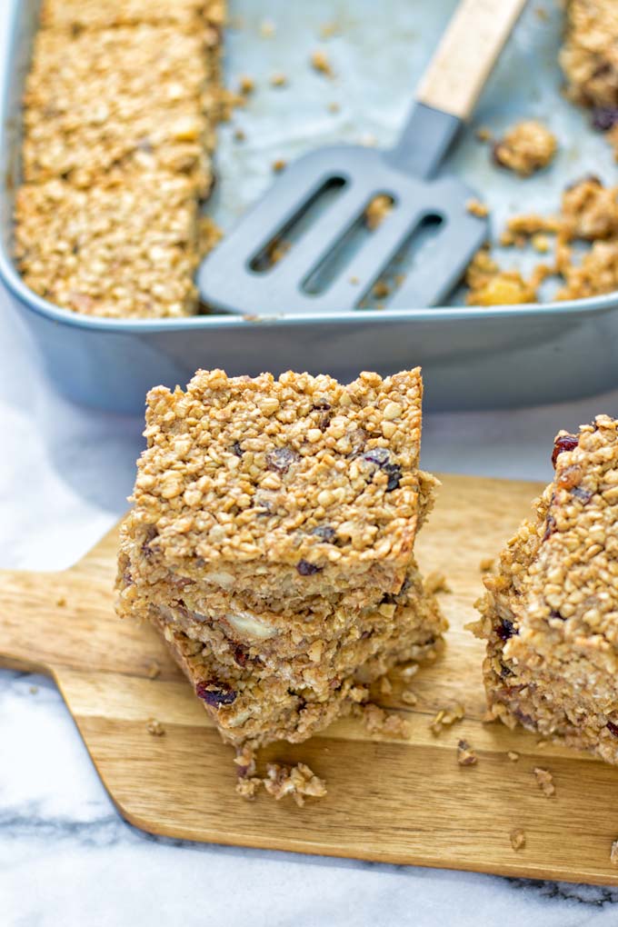 Trail Mix Breakfast Bars | #vegan #glutenfree #contentednesscooking