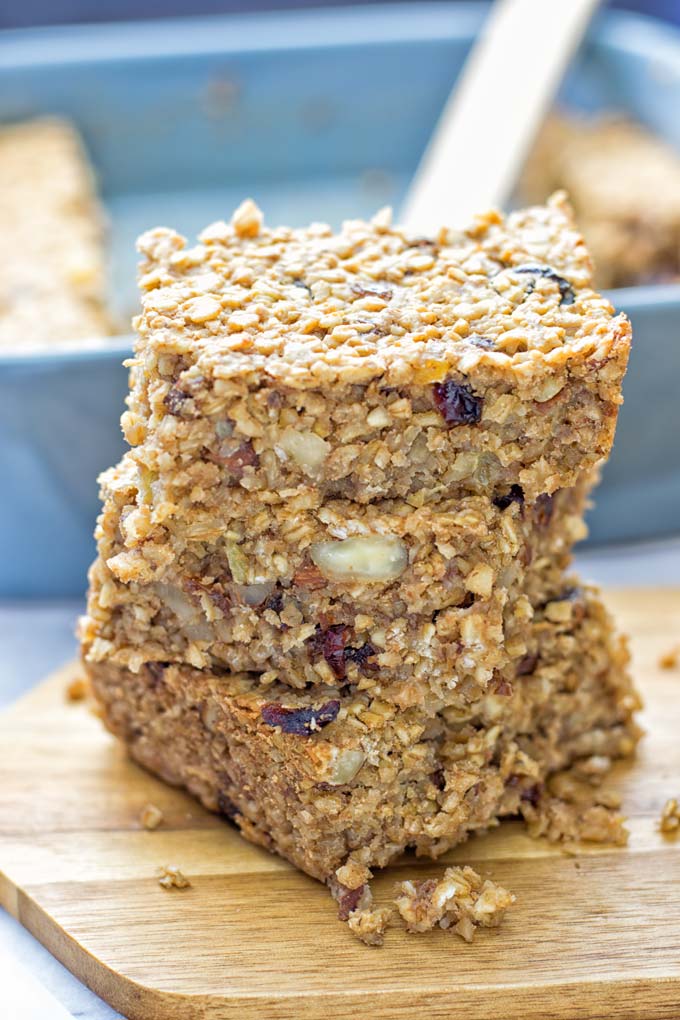 Trail Mix Breakfast Bars | #vegan #glutenfree #contentednesscooking