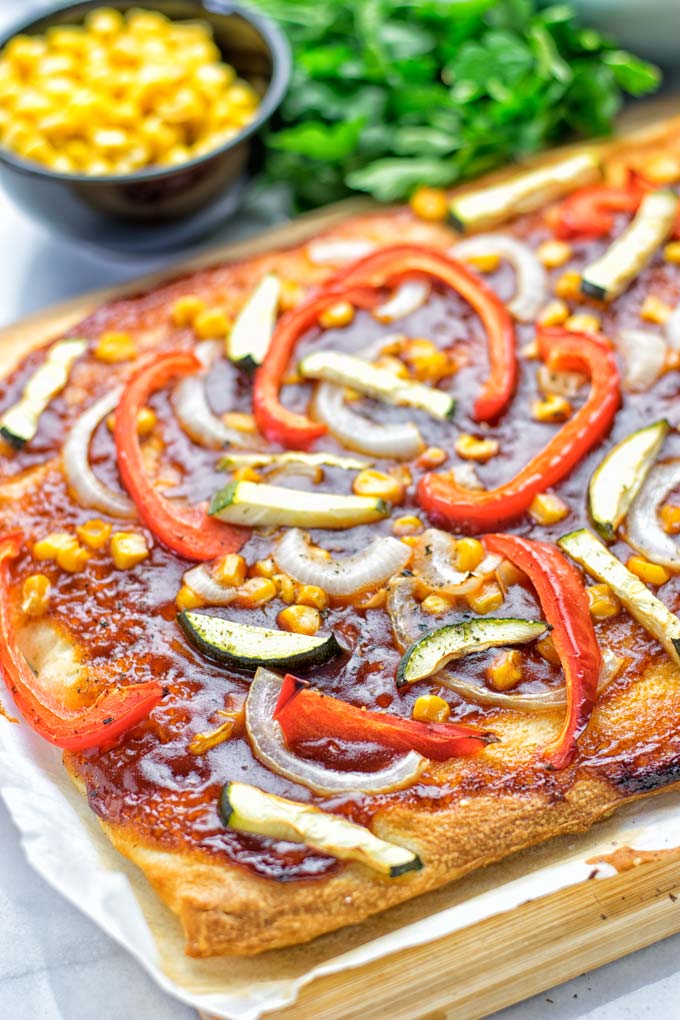 Vegetarian BBQ Pizza | #vegan #glutenfree #contentednesscooking