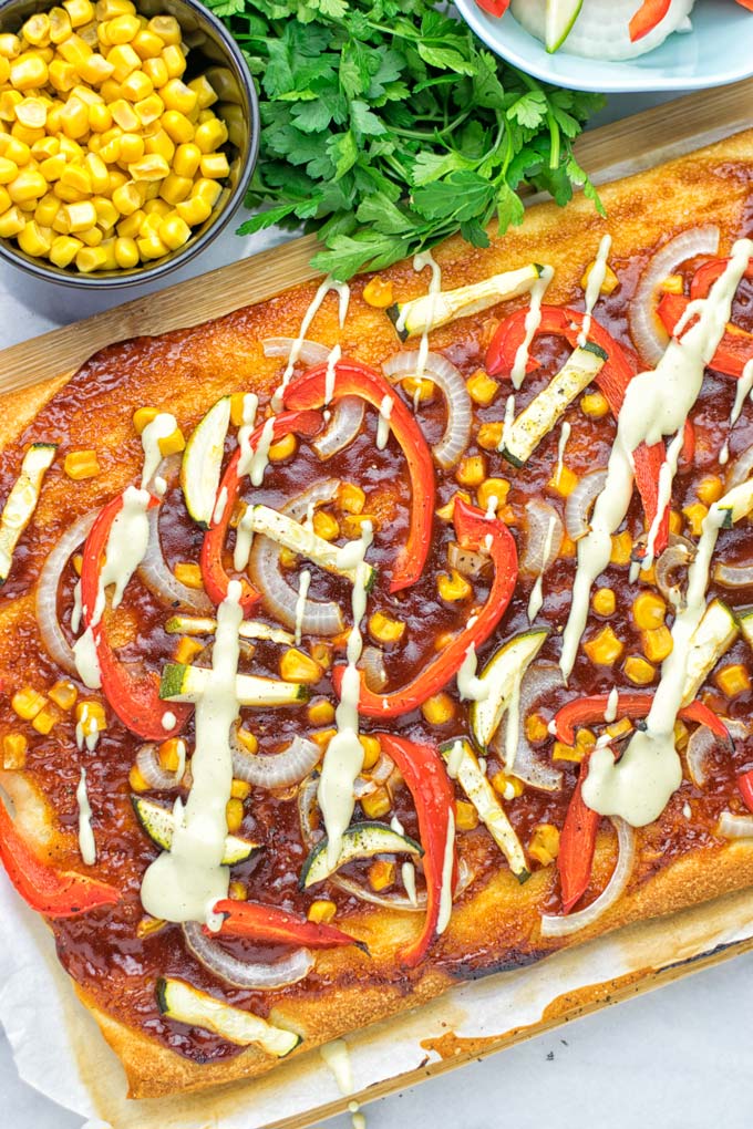 Vegetarian BBQ Pizza | #vegan #glutenfree #contentednesscooking