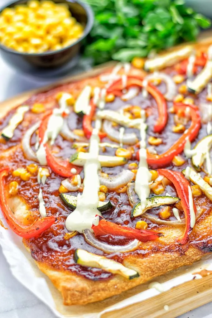 Vegetarian BBQ Pizza | #vegan #glutenfree #contentednesscooking