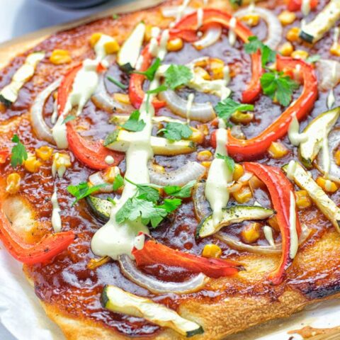 Vegetarian BBQ Pizza | #vegan #glutenfree #contentednesscooking