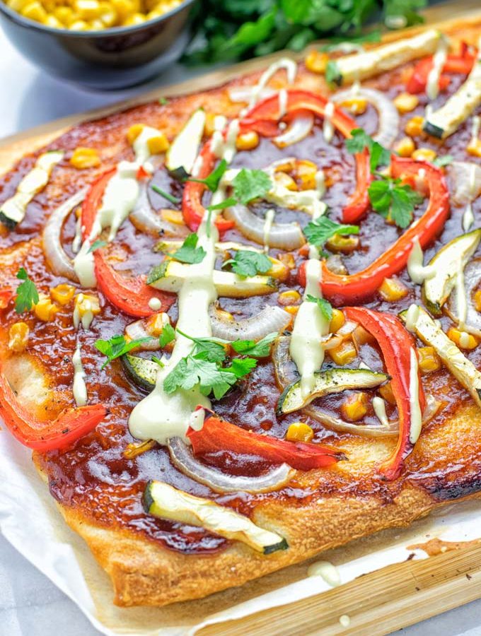 Vegetarian BBQ Pizza | #vegan #glutenfree #contentednesscooking