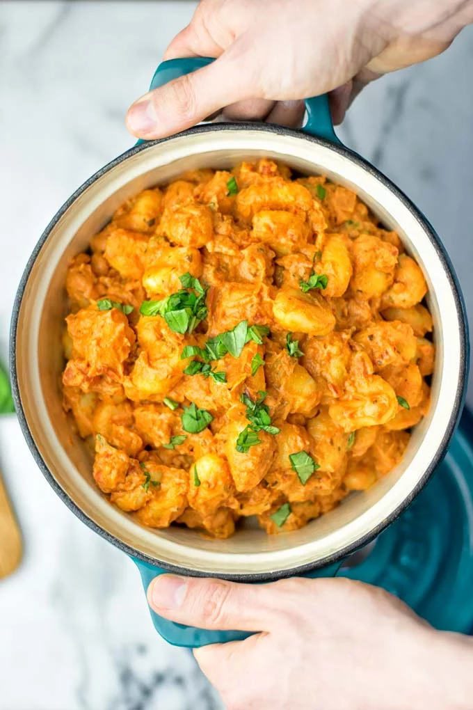 Gnocchi with Garlic Cream Tomato Sauce | #vegan #glutenfree #contentednesscooking #creamy #tahini