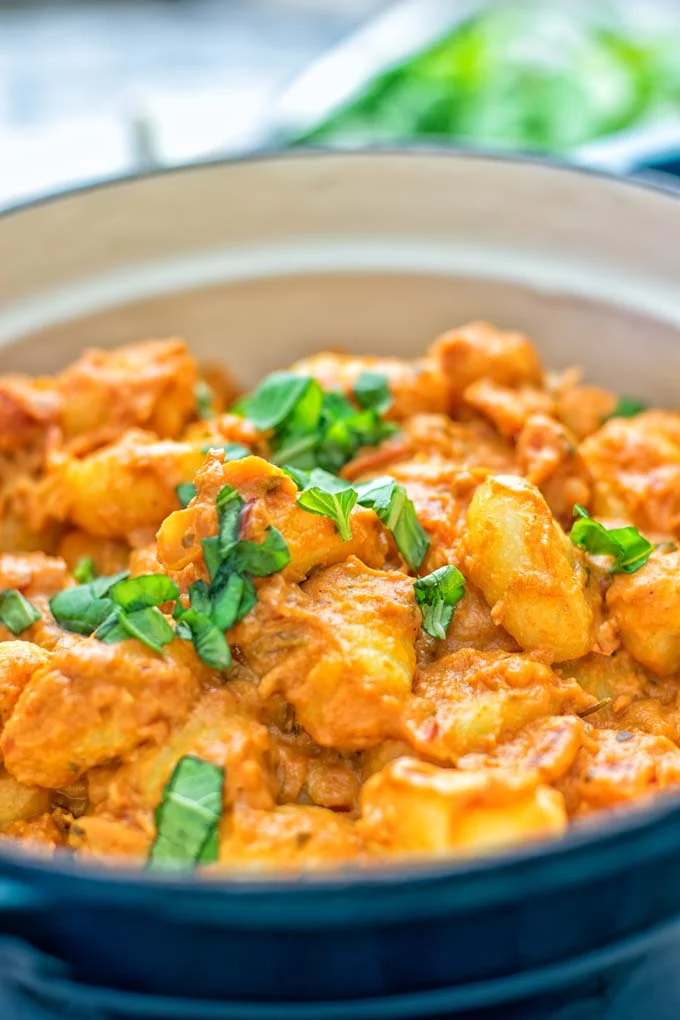 Gnocchi with Garlic Cream Tomato Sauce | #vegan #glutenfree #contentednesscooking #creamy #tahini