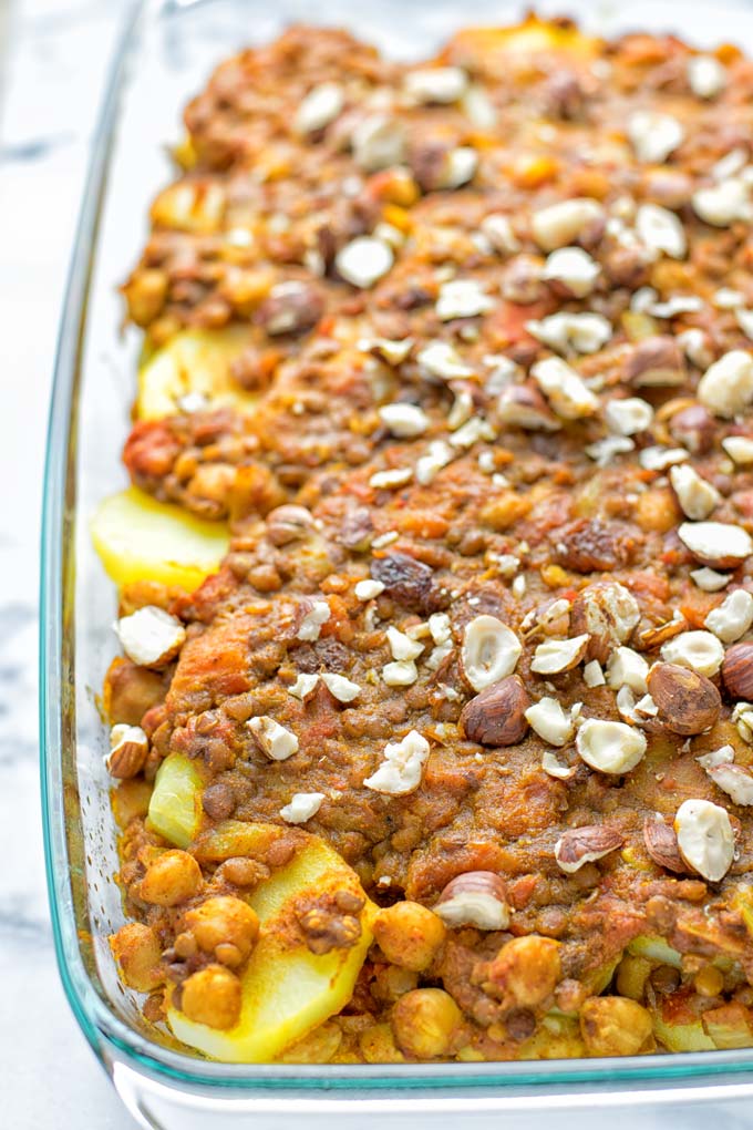 Moroccan Chickpea Lentil Potato Casserole | #vegan #glutenfree #contentednesscooking #moroccan #potato #casserole