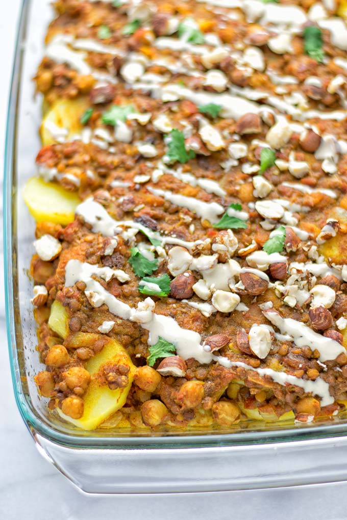 Moroccan Chickpea Lentil Potato Casserole | #vegan #glutenfree #contentednesscooking #moroccan #potato #casserole