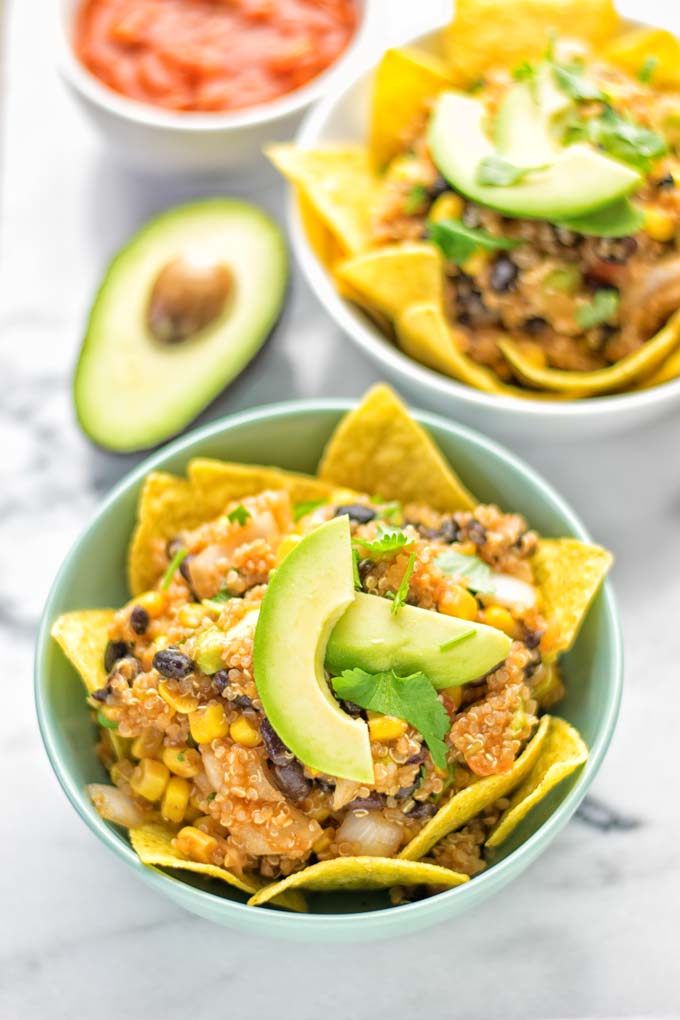 Southwest Quinoa Taco Salad | #vegan #glutenfree #contentednesscooking 