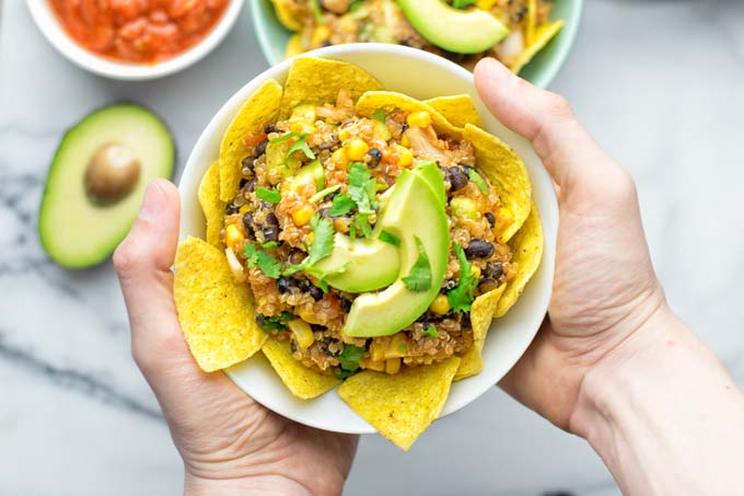 Southwest Quinoa Taco Salad | #vegan #glutenfree #contentednesscooking 