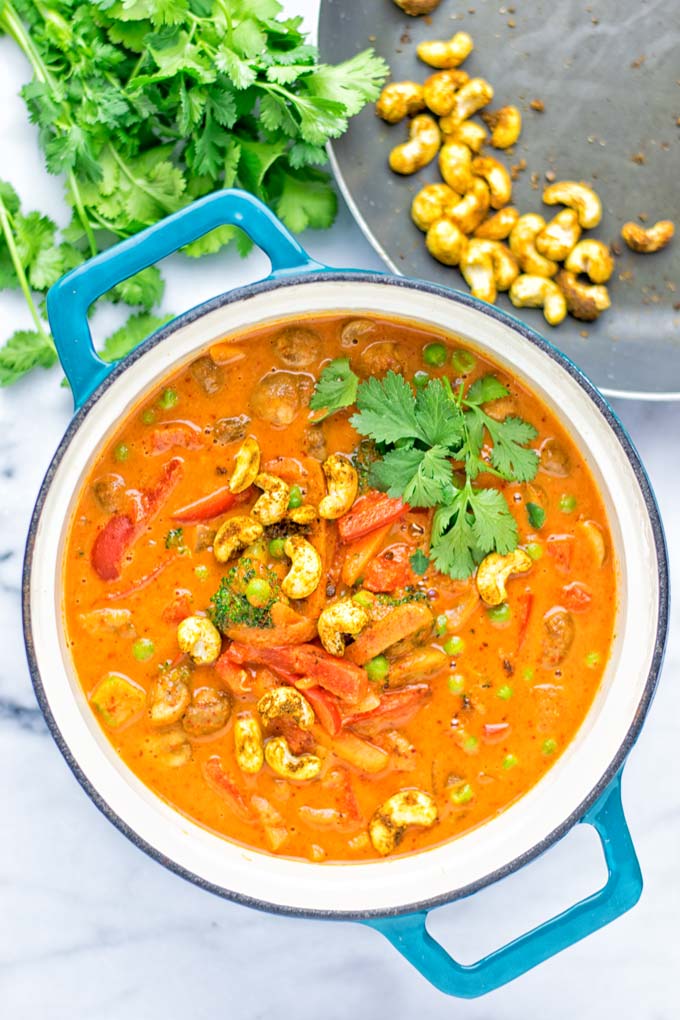 Vegetable Panang Curry is an easy vegan and gluten free one pot dish. Totally amazing for lunch or dinner, and a perfect choice for meal prep. #vegan #plantbased #Indian #dairyfree #curry #panang #mealprep #lunch #dinner