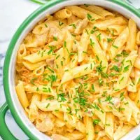 This Vegan Buffalo Chicken Alfredo is naturally plant based and glutenfree. The ultimate comfort food so easy for dinner, lunch, meal prep and work lunches. Try it now, from the first bite you will crave some more. #vegan #glutenfree #dairyfree #contentednesscooking #vegetarian #buffalorecipes #dinner #lunch #easyfood #mealprep #worklunchideas #alfredo #veganchicken #pasta #pastadishes #familyrecipes #comfortfood