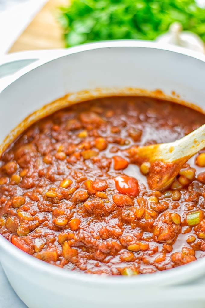 This Chickpea Lentil Bolognese is naturally vegan, gluten free and so super easy to make in one pot. It’s amazing over your favorite pasta for dinner, lunch, meal preparation or a great dairy free alternative for work lunch. #vegan #glutenfree #dairyfree #vegetarian #onepotmeals #dinner #lunch #mealprep #worklunchideas #chickpeas #lentils #chickpeabolognese #lentilbolognese #contentednesscooking