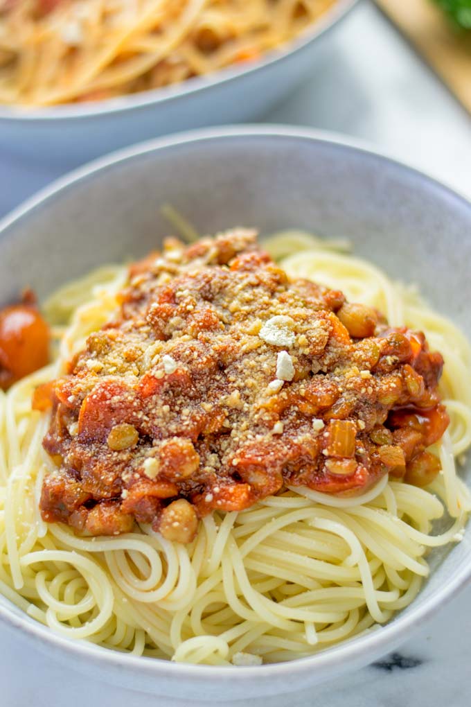 This Chickpea Lentil Bolognese is naturally vegan, gluten free and so super easy to make in one pot. It’s amazing over your favorite pasta for dinner, lunch, meal preparation or a great dairy free alternative for work lunch. #vegan #glutenfree #dairyfree #vegetarian #onepotmeals #dinner #lunch #mealprep #worklunchideas #chickpeas #lentils #chickpeabolognese #lentilbolognese #contentednesscooking