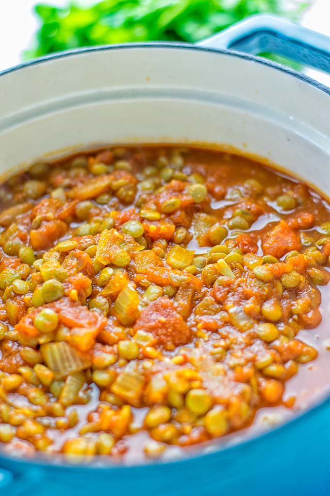 Amazingly tasty Moroccan Spiced Lentils super easy to make in one pot and packed with fantastic flavors. A super easy idea for lunch, dinner, meal prep and work lunch. Enjoy them plain, or over rice, so yummy! Try it now and you know what I’m taking about! #vegan #glutenfree #dairyfree #vegetarian #onepotmeals #lentils #moroccan #lunch #dinner #mealprep #worklunchideas #contentednesscooking #easyfood