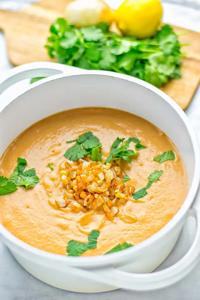 This Egyptian Red Lentil Soup is entirely vegan, gluten free, and so delicious. Packed with a delicious spice mix which take it to a whole new level. Try it now for dinner, lunch, meal preparation. You know what I’m talking about, yum! #vegan #glutenfree #dairyfree #vegetarian #lentils #dinner #lunch #mealprep #worklunchideas #redlentils #redlentilsoup #contentednesscooking #soup 