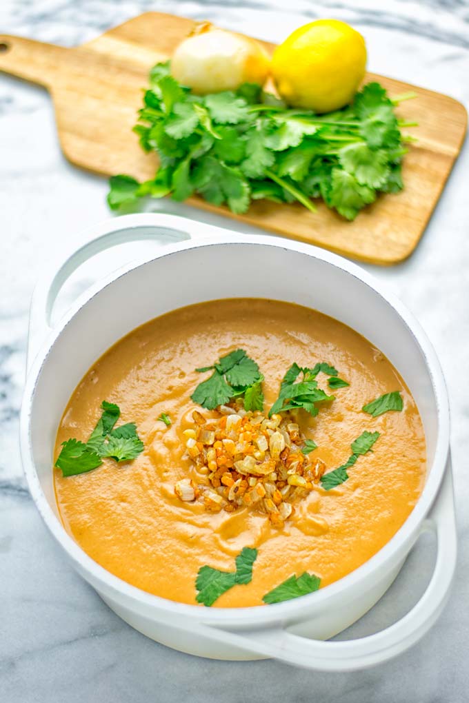 This Egyptian Red Lentil Soup is entirely vegan, gluten free, and so delicious. Packed with a delicious spice mix which take it to a whole new level. Try it now for dinner, lunch, meal preparation. You know what I’m talking about, yum! #vegan #glutenfree #dairyfree #vegetarian #lentils #dinner #lunch #mealprep #worklunchideas #redlentils #redlentilsoup #contentednesscooking #soup 