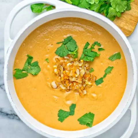 This Egyptian Red Lentil Soup is entirely vegan, gluten free, and so delicious. Packed with a delicious spice mix which take it to a whole new level. Try it now for dinner, lunch, meal preparation. You know what I’m talking about, yum! #vegan #glutenfree #dairyfree #vegetarian #lentils #dinner #lunch #mealprep #worklunchideas #red lentils #redlentilsoup #contentednesscooking #soup