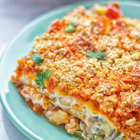 Super easy and insanely delicious White Chili Lasagna. Entirely vegan, gluten free and seriously so addictive. It’s fantastic for dinner, lunch, meal preparation, work lunch that the whole family will love. Also a keeper for the holidays and date night. If you’re looking for an easy lasagna recipe try this, now. #vegan #dairyfree #glutenfree #vegetarian #lasagna #mealprep #worklunchideas #whitechili #whitechilirecipes #holidays #dinner #lunch #datenightrecipesdinner #contentednesscooking