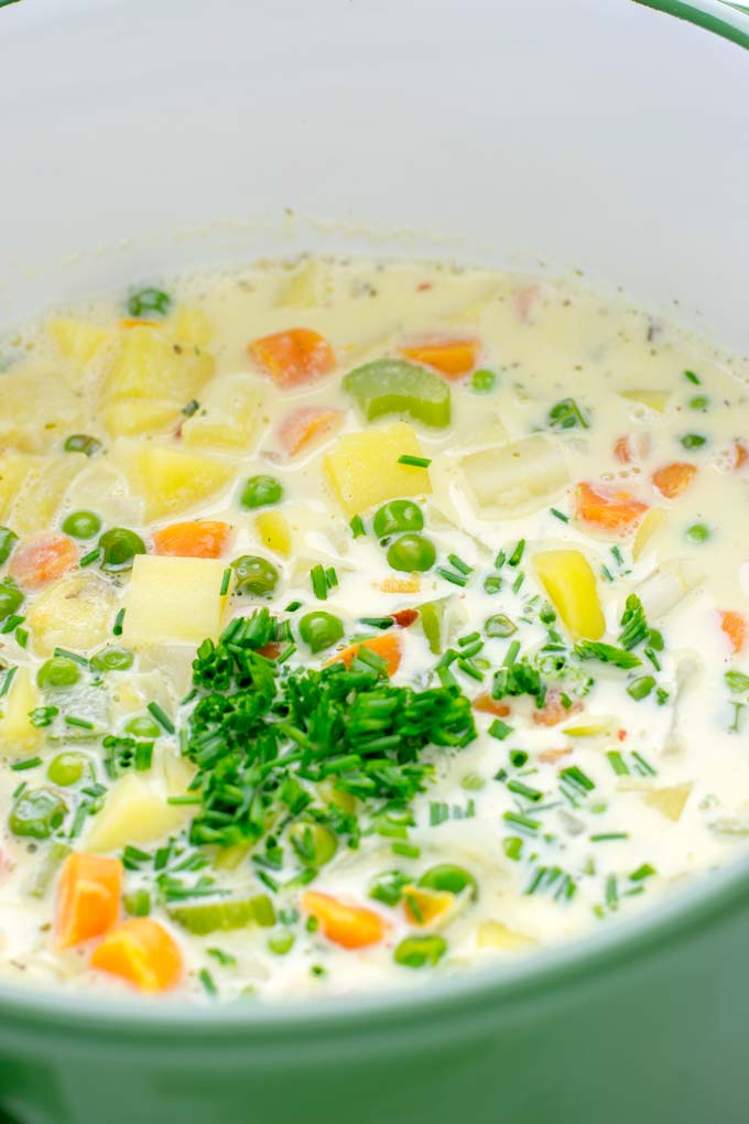 You won’t believe this Vegan Pot Pie Soup is ready in 15 minutes. No one would guess it’s vegan, gluten free, and dairy free. It’s a satisfying meal made in one pot for lunch, dinner, meal prep even work lunches that you and your family will love. A time saving meal that is also a keeper for the holidays and Christmas. #vegan #glutenfree #dairyfree #vegetarian #onepotmeals #christmasfood #contentednesscooking #mealprep #dinner #lunch #worklunchideas #15minutemeals #holidaychristmas