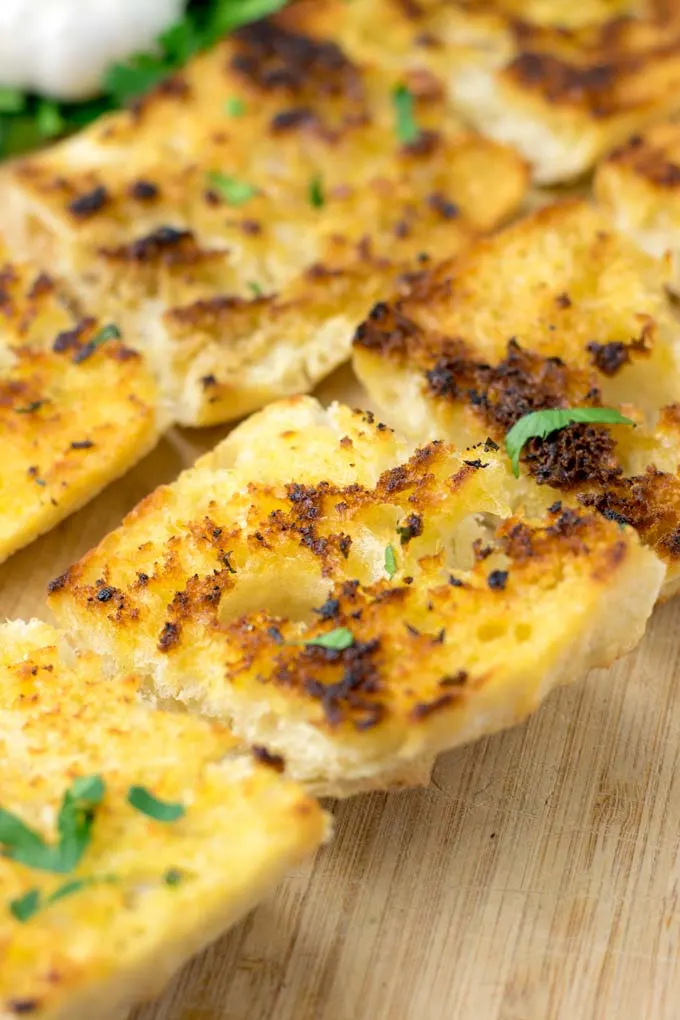 Closeup view of the ready-to-eat bread.