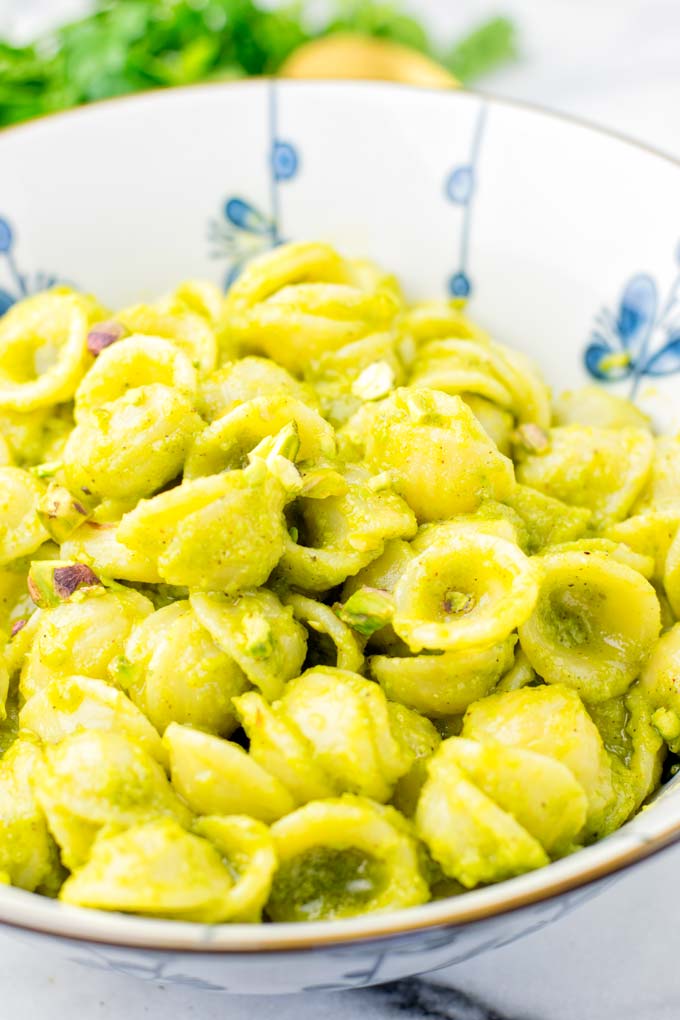 Creamy pasta in a bowl.