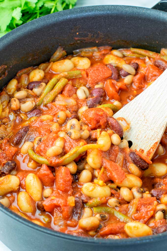 These homemade Ranch Style Beans are are made with four kinds of beans to create the perfect texture. Super easy to make in one pot, crockpot ready, and seriously so easy plus delicious! Naturally vegan, gluten free once you’ve tried it, you want coming back for in no time. A keeper that the whole family will love, even the pickiest kids. 