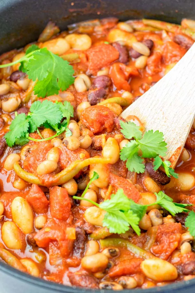 These homemade Ranch Style Beans are are made with four kinds of beans to create the perfect texture. Super easy to make in one pot, crockpot ready, and seriously so easy plus delicious! Naturally vegan, gluten free once you’ve tried it, you want coming back for in no time. A keeper that the whole family will love, even the pickiest kids. 