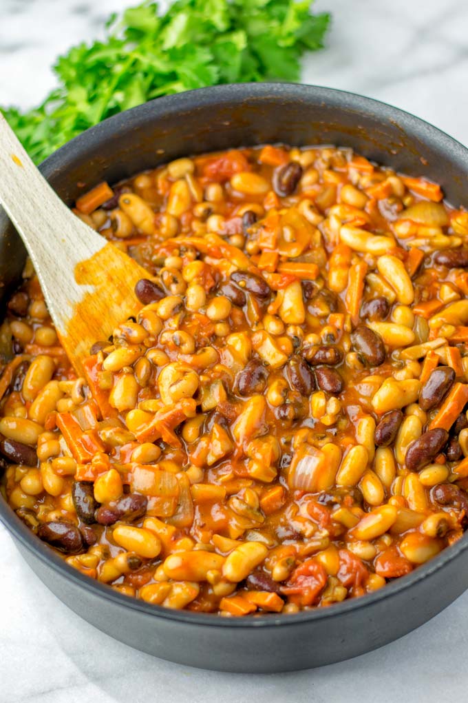 Three types of beans go into a single pot.