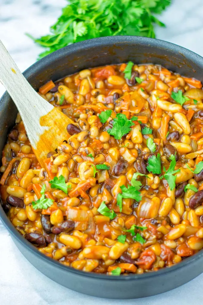 One single pot and it is easy to make vegan Cowboy Beans.