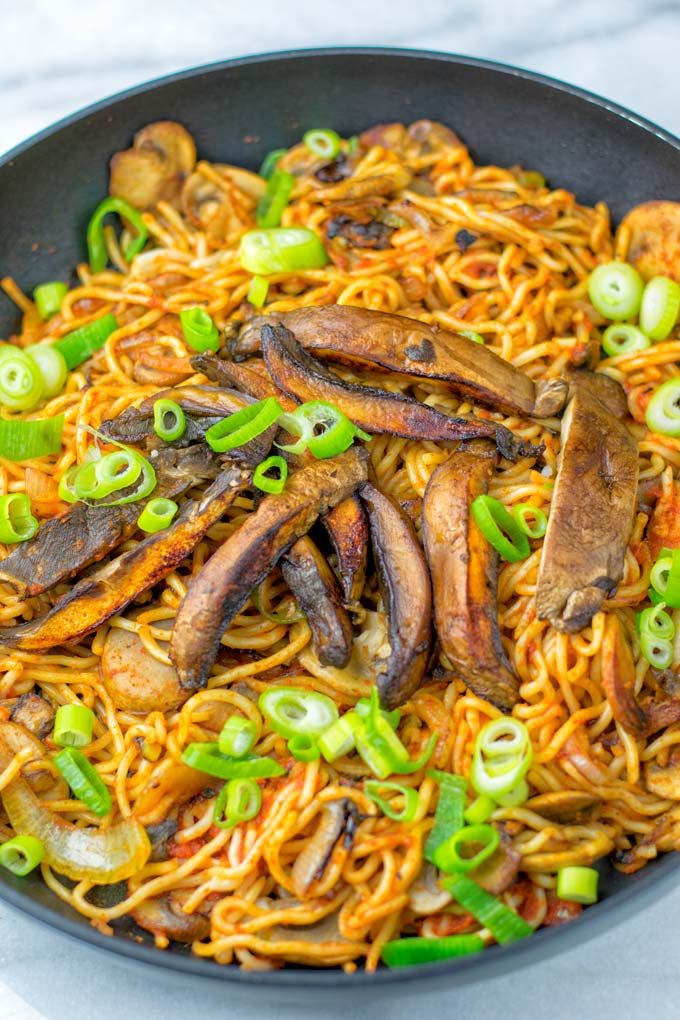 Make these Spicy Noodles in a single pan.