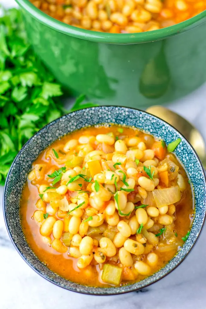 Learn how to make a navy bean soup.