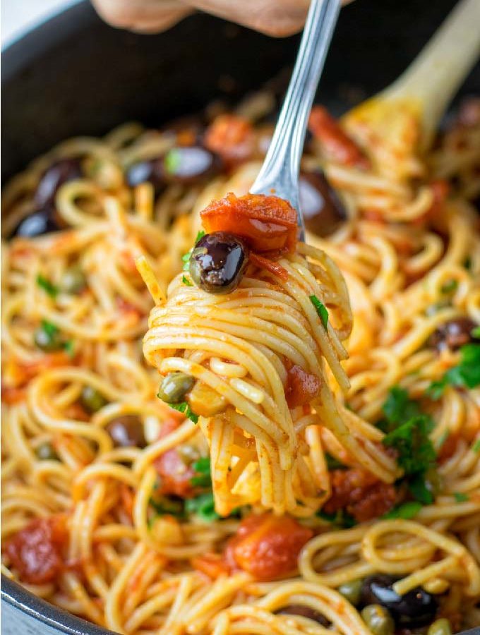 Puttanesca Pasta is great for lunch, dinner, and meal prep.