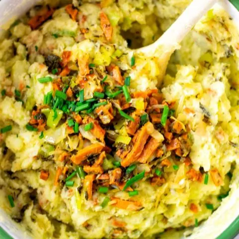 Chives are an amazing garnish for this vegan Colcannon.