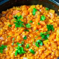 Showing the thick soup in a pot.