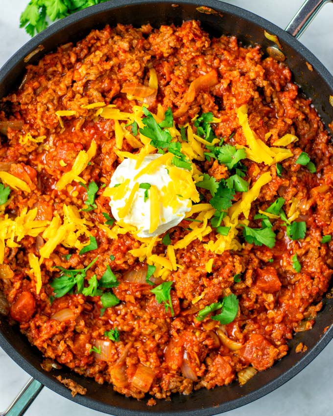 Top view on a pan with the Texas Chili.