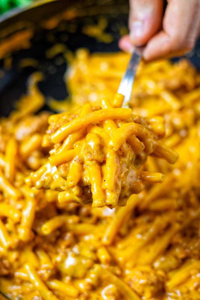 Closeup of a spoon with the Hamburger Helper.