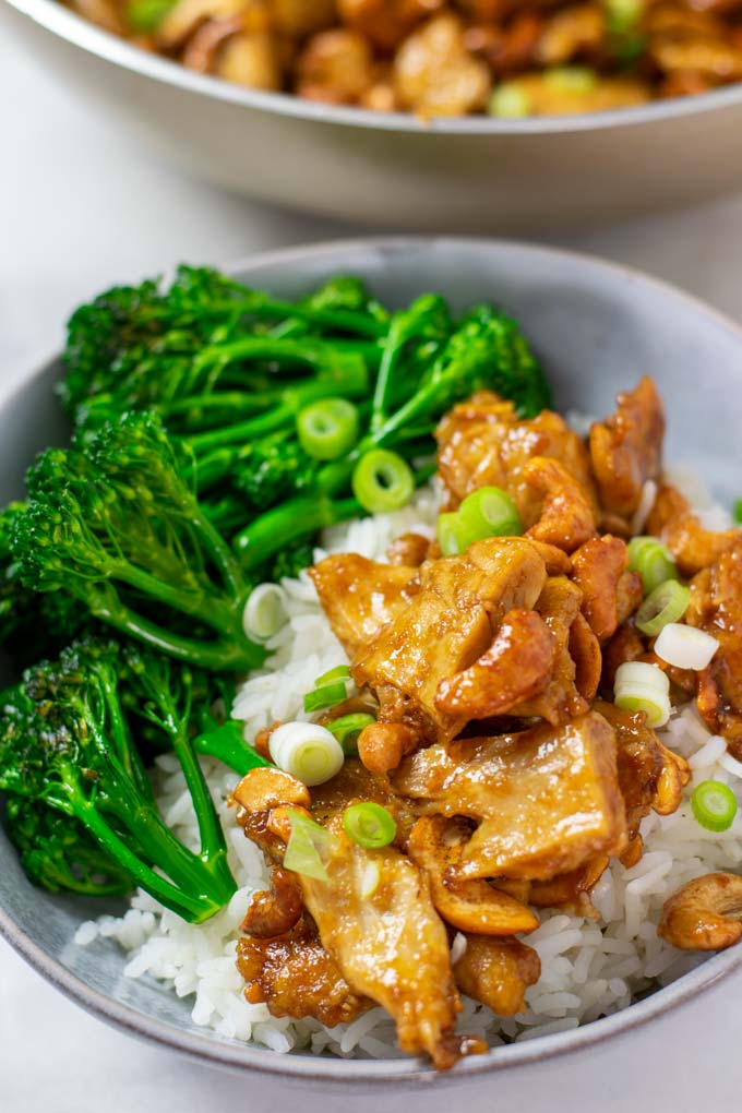 Closeup view of a portion of the Cashew Chicken.