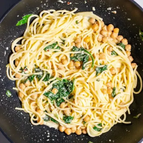 Top view on a large pan with the finished Chickpea Pasta.